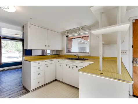 3031 Willamette Street Eugene OR 97405