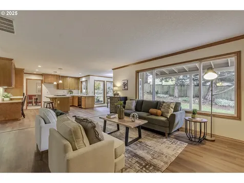 22380 SW 102nd Place Tualatin OR 97062