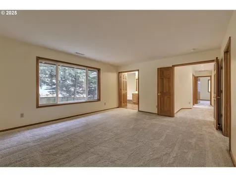 22380 SW 102nd Place Tualatin OR 97062