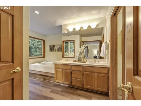 22380 SW 102nd Place Tualatin OR 97062