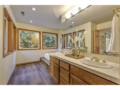 22380 SW 102nd Place Tualatin OR 97062