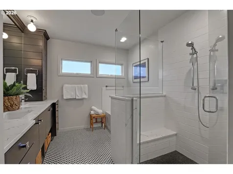 2838 NE Hamblet Street Portland OR 97212