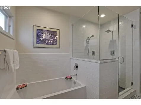 2838 NE Hamblet Street Portland OR 97212
