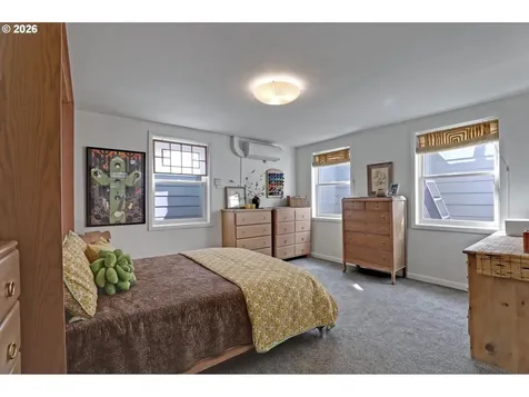 2838 NE Hamblet Street Portland OR 97212