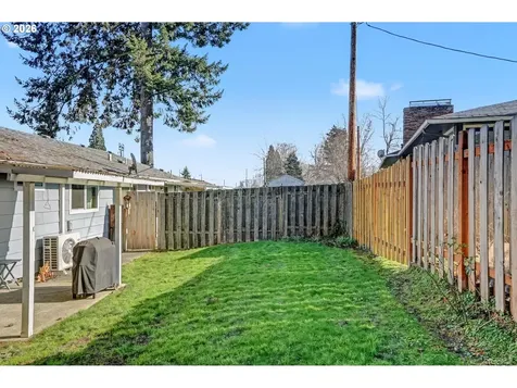 1270 1272 Vista Avenue SE Salem OR 97302