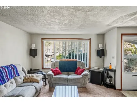 1270 1272 Vista Avenue SE Salem OR 97302