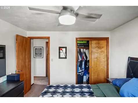 1270 1272 Vista Avenue SE Salem OR 97302