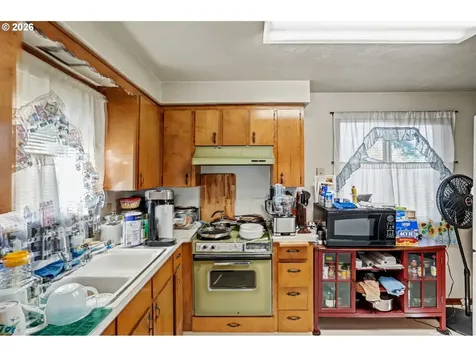 1270 1272 Vista Avenue SE Salem OR 97302