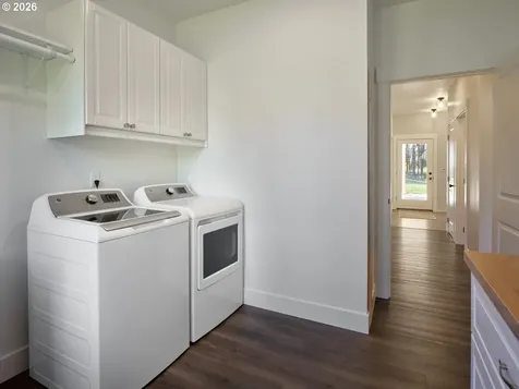 215 Bear Creek Lane Winlock WA 98596