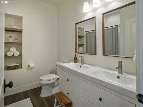 215 Bear Creek Lane Winlock WA 98596