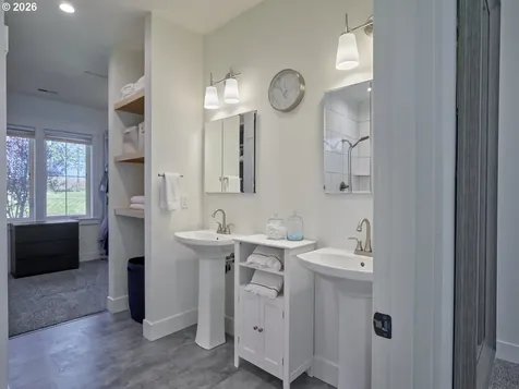215 Bear Creek Lane Winlock WA 98596