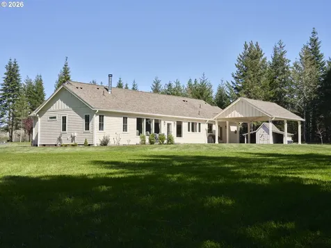 215 Bear Creek Lane Winlock WA 98596