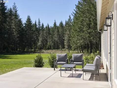 215 Bear Creek Lane Winlock WA 98596