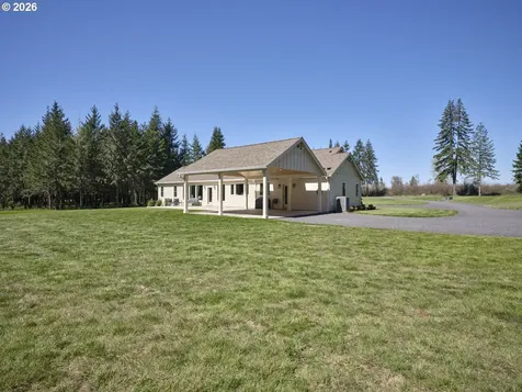 215 Bear Creek Lane Winlock WA 98596