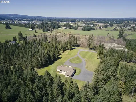 215 Bear Creek Lane Winlock WA 98596