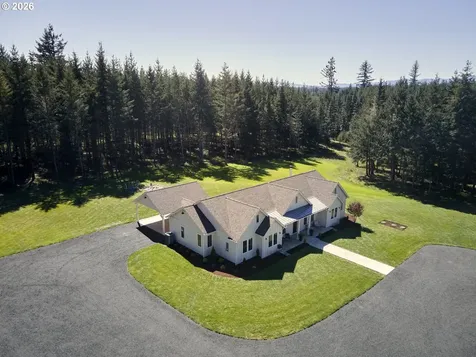 215 Bear Creek Lane Winlock WA 98596