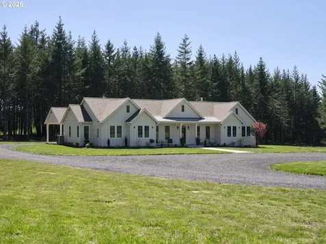 215 Bear Creek Lane Winlock WA 98596