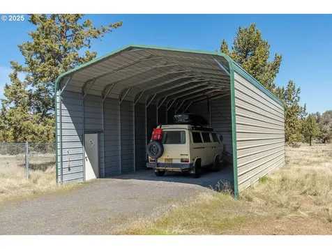 250 SW 89th Street Redmond OR 97756