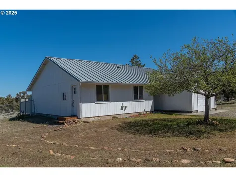 250 SW 89th Street Redmond OR 97756