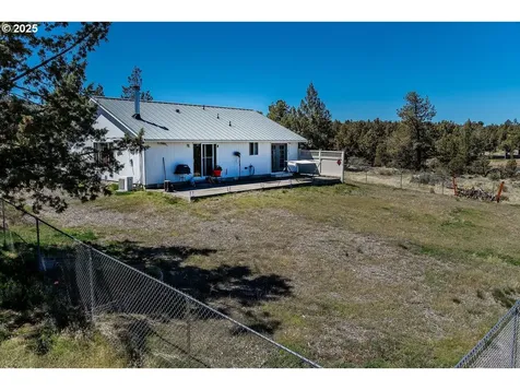 250 SW 89th Street Redmond OR 97756