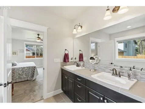 3411 NE 141st Avenue Vancouver WA 98682