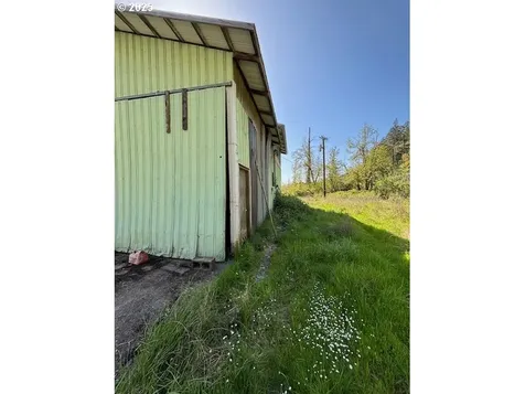 38521 Jasper Lowell Road Fall Creek OR 97438