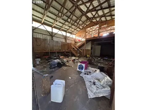 38521 Jasper Lowell Road Fall Creek OR 97438