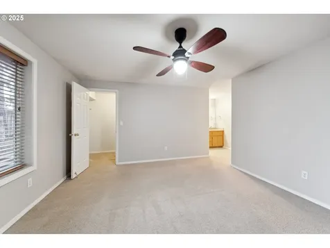 4900 NE 131st Court Vancouver WA 98682