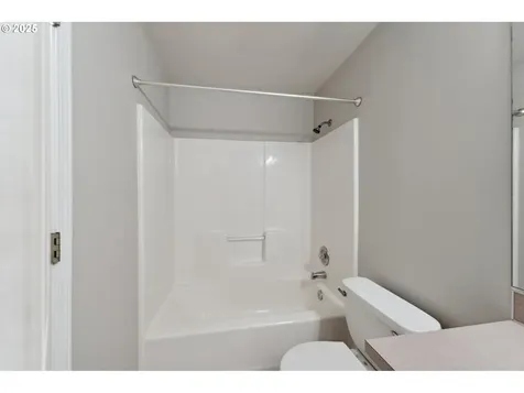4900 NE 131st Court Vancouver WA 98682