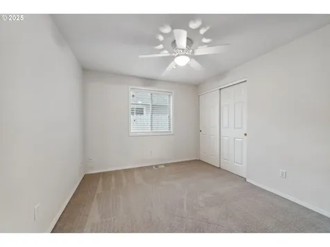 4900 NE 131st Court Vancouver WA 98682