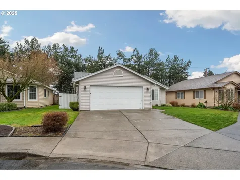 4900 NE 131st Court Vancouver WA 98682