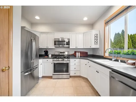 8913 NE 164th Avenue Vancouver WA 98682