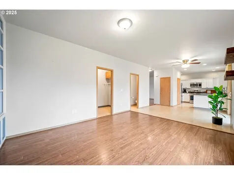 8913 NE 164th Avenue Vancouver WA 98682