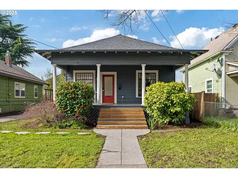 9216 N Ivanhoe Street Portland OR 97203