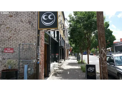 9216 N Ivanhoe Street Portland OR 97203