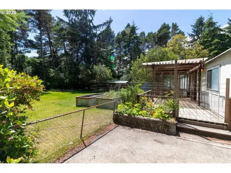 4842 Seapine Drive Florence OR 97439