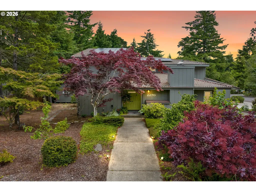 2270 Upas Place Florence OR 97439