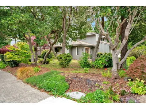 2270 Upas Place Florence OR 97439