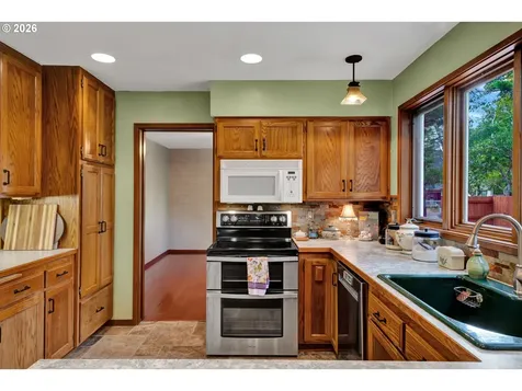 2270 Upas Place Florence OR 97439