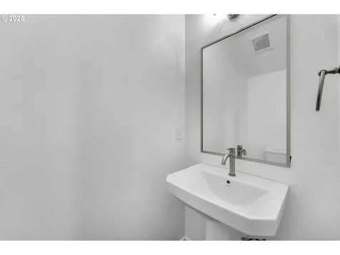 6107 NE 45th Court Vancouver WA 98661