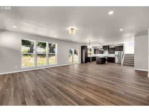 6107 NE 45th Court Vancouver WA 98661