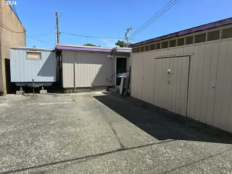 719 1st Avenue Seaside OR 97138