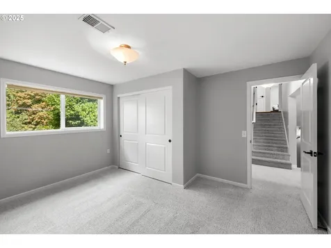 3123 SW Florida Court Portland OR 97219