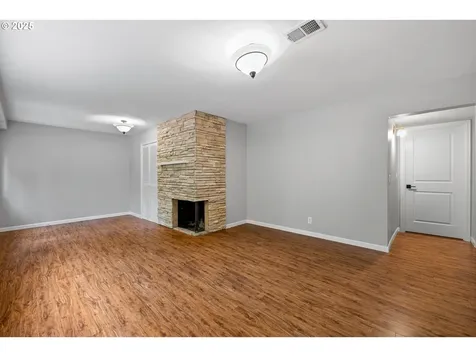 3123 SW Florida Court Portland OR 97219