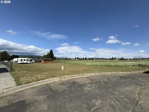 1238 Bennett Drive Goldendale WA 98620