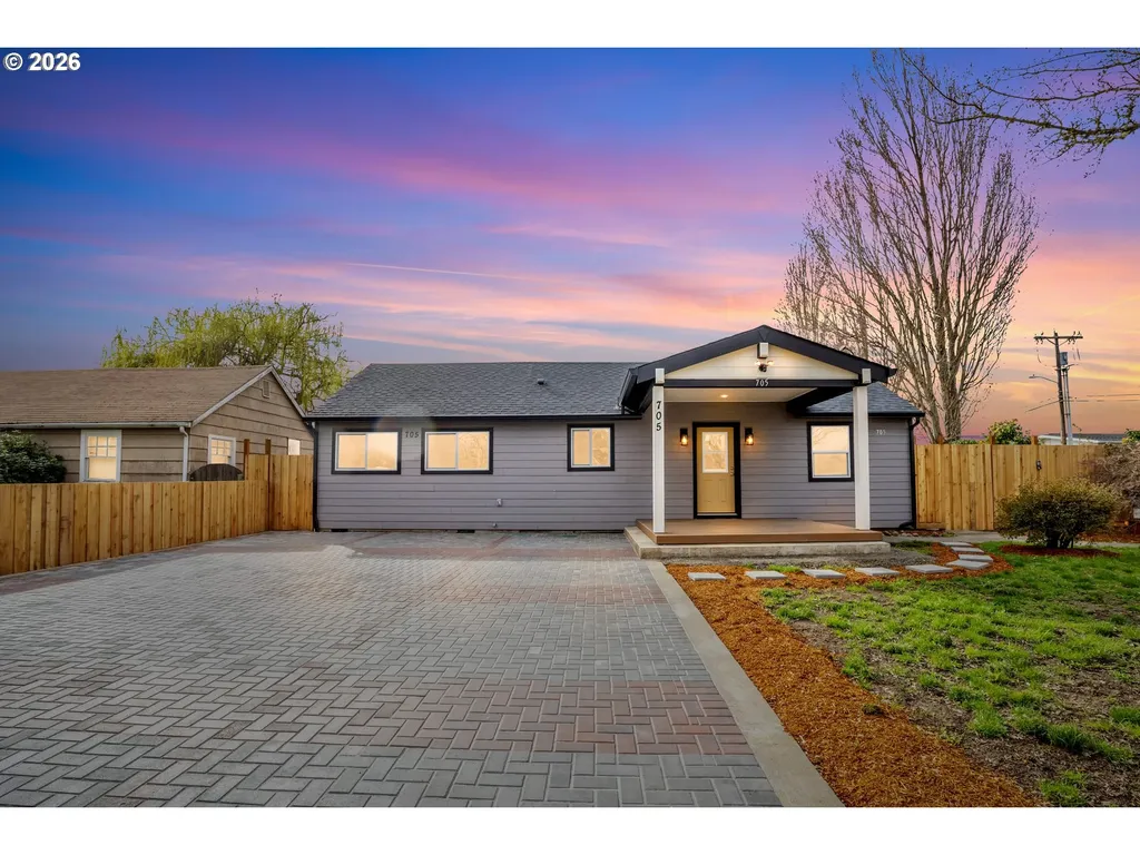 705 SW Dennis Avenue Hillsboro OR 97123