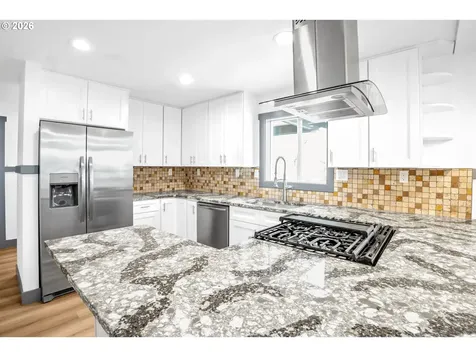 705 SW Dennis Avenue Hillsboro OR 97123