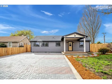 705 SW Dennis Avenue Hillsboro OR 97123