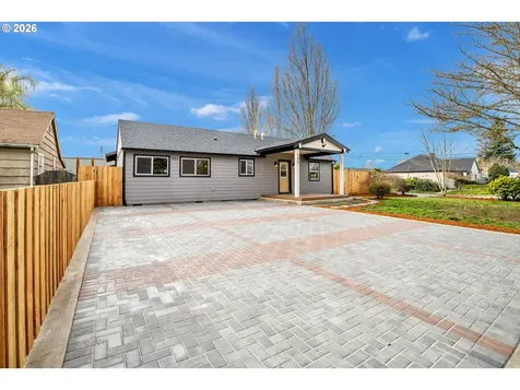 705 SW Dennis Avenue Hillsboro OR 97123
