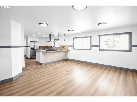 705 SW Dennis Avenue Hillsboro OR 97123
